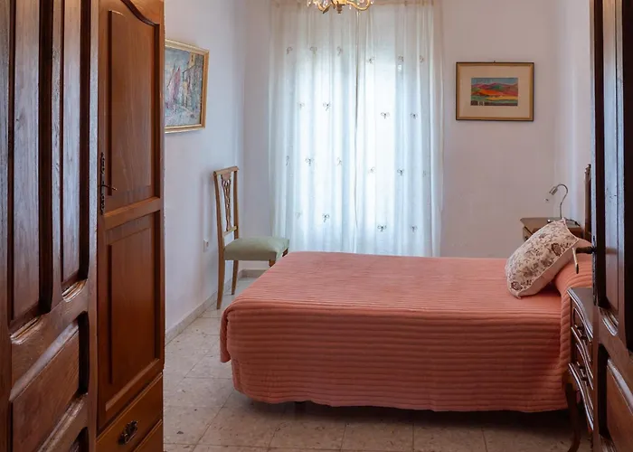 At Veragustina En La Sierra De Gredos Losar De La Vera